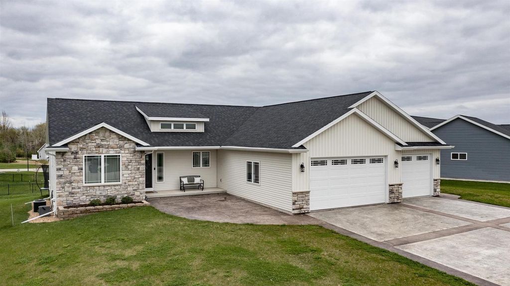 Photo of N1004 Fallon LANE, WI 54942 (MLS # 22601653)