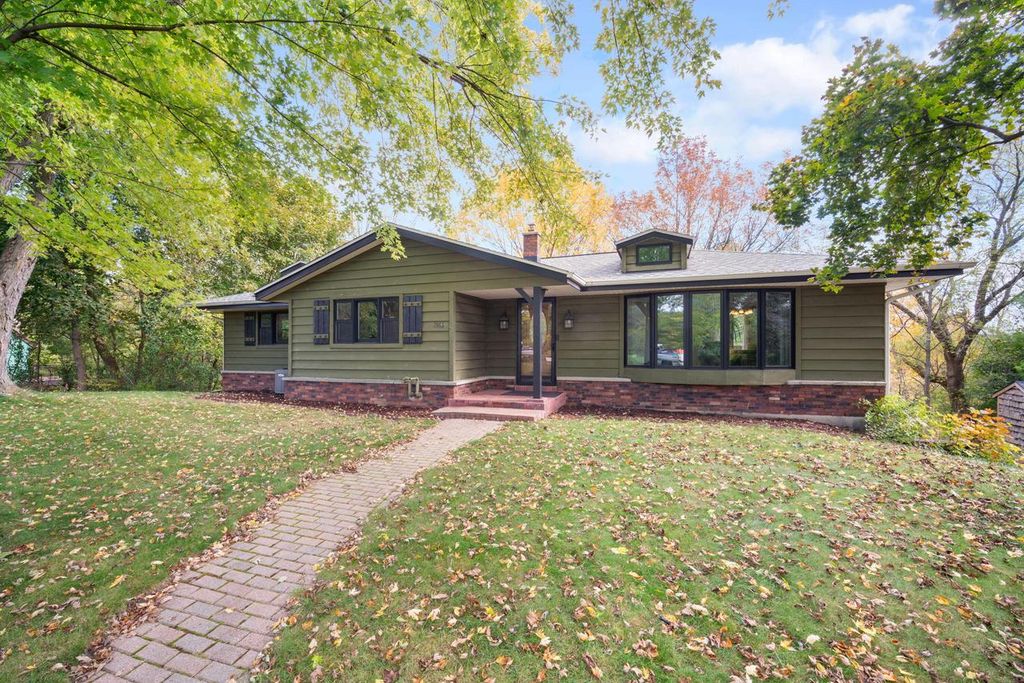 Photo of 1566 St Augustine ROAD, Hartford, WI 53027 (MLS # 1940116)