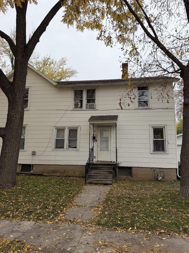 Photo of 621 Henry STREET, Neenah, WI 54956 (MLS # 50334981)