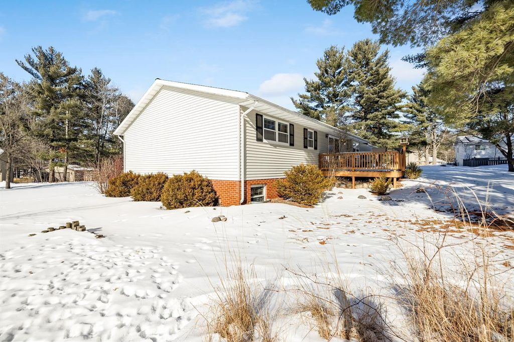 Photo of 619 S 44th AVENUE, Wausau, WI 54401 (MLS # 22600455)