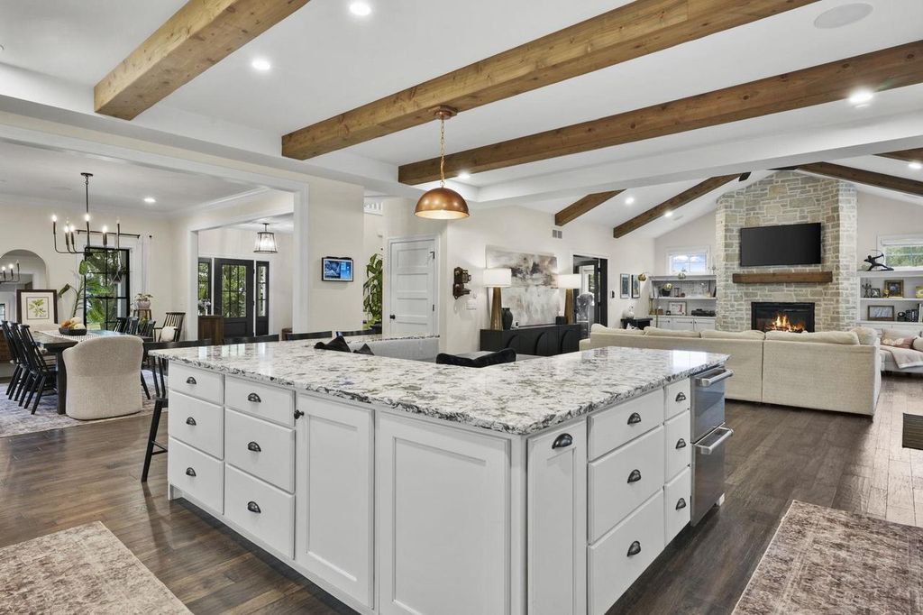 Photo of 2257 Dyreson ROAD, Mcfarland, WI 53558 (MLS # 2013577)