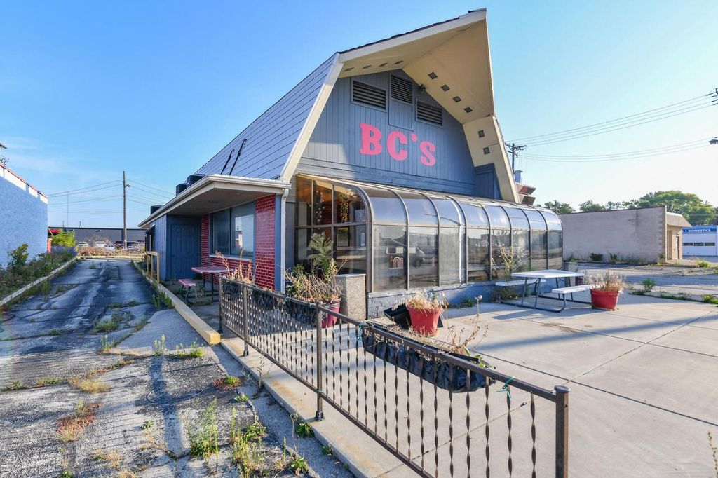 Photo of 3810 Durand AVENUE, Racine, WI 53405 (MLS # 1935941)