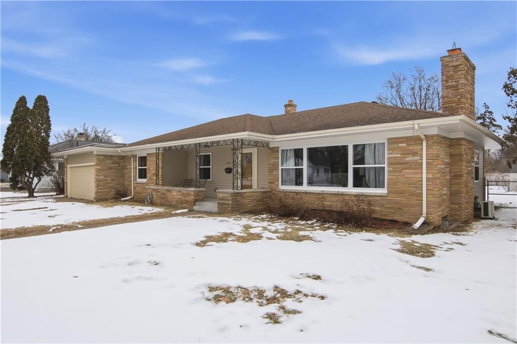 Photo of 2909 S Lexington BOULEVARD, Eau Claire, WI 54701 (MLS # 1598715)
