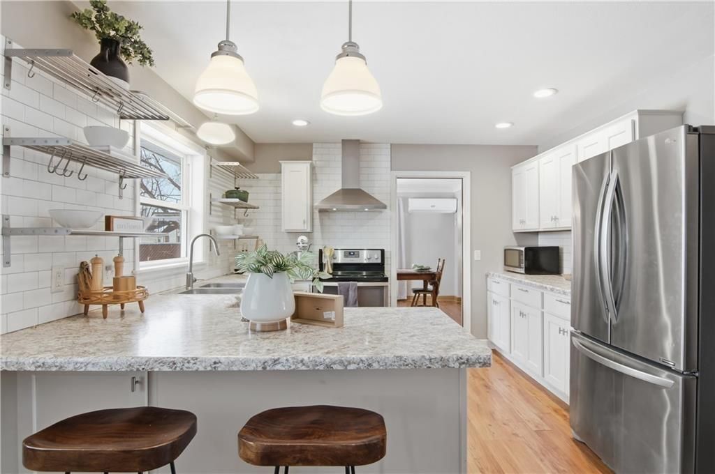 Photo of 2909 S Lexington BOULEVARD, Eau Claire, WI 54701 (MLS # 1598715)