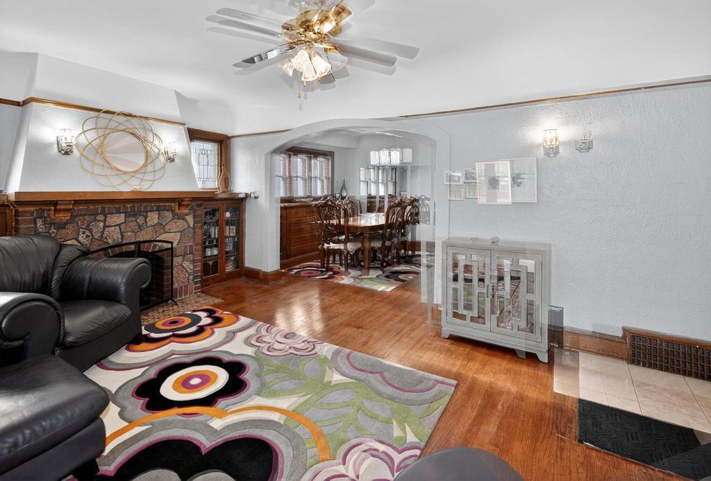 Photo of 4255 N 24th PLACE #4257, Milwaukee, WI 53209 (MLS # 1945982)