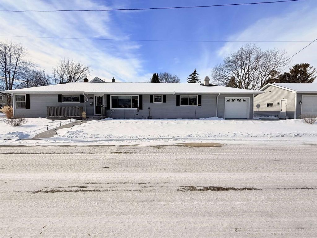 Photo of 636 Elizabeth STREET, Menasha, WI 54952 (MLS # 50320560)