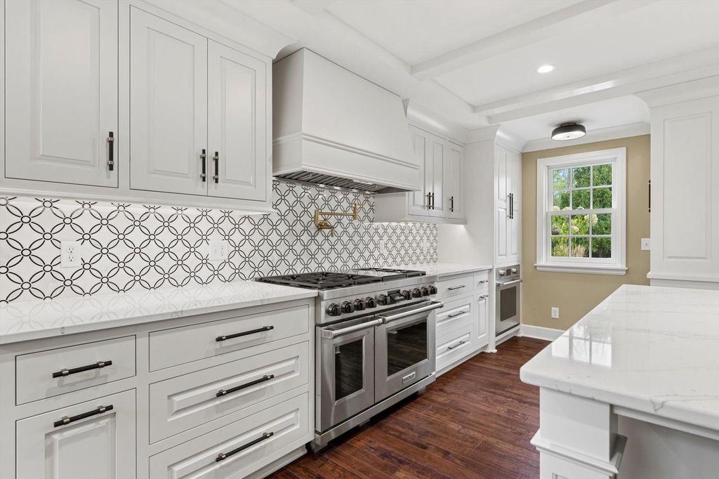 Photo of 10060 N Range Line ROAD, Mequon, WI 53092 (MLS # 1937163)