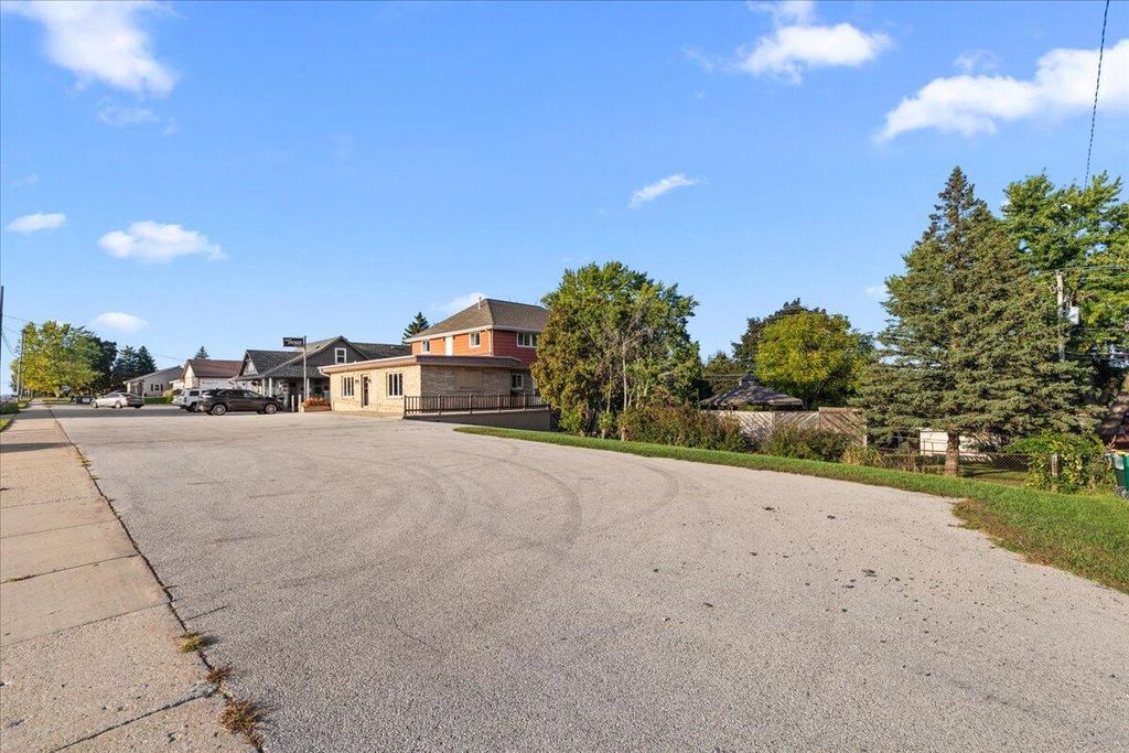 Photo of 1817 N Main STREET #1819, West Bend, WI 53090 (MLS # 1959341)