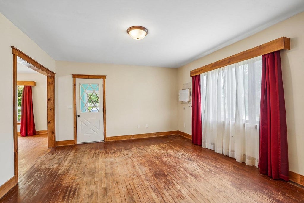 Photo of 513 S Waterloo STREET, Columbus, WI 53925 (MLS # 2026123)