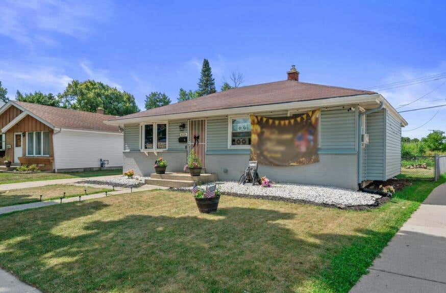 Photo of 6559 W Spokane STREET, Milwaukee, WI 53223 (MLS # 1976109)