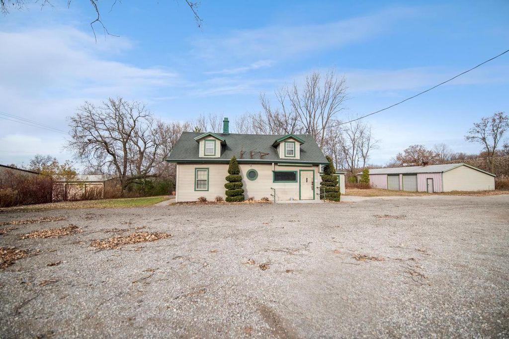 Photo of 2657 University AVENUE, Green Bay, WI 54303 (MLS # 50318775)
