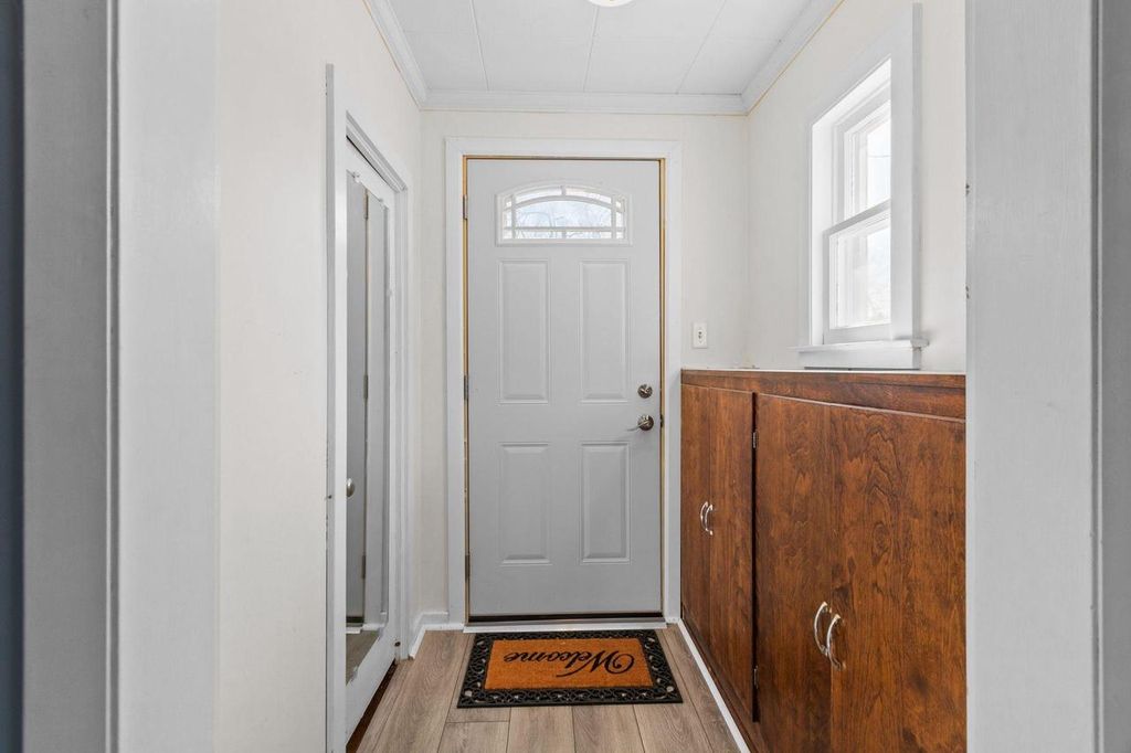 Photo of 571 Grove STREET, Neenah, WI 54956 (MLS # 50323216)