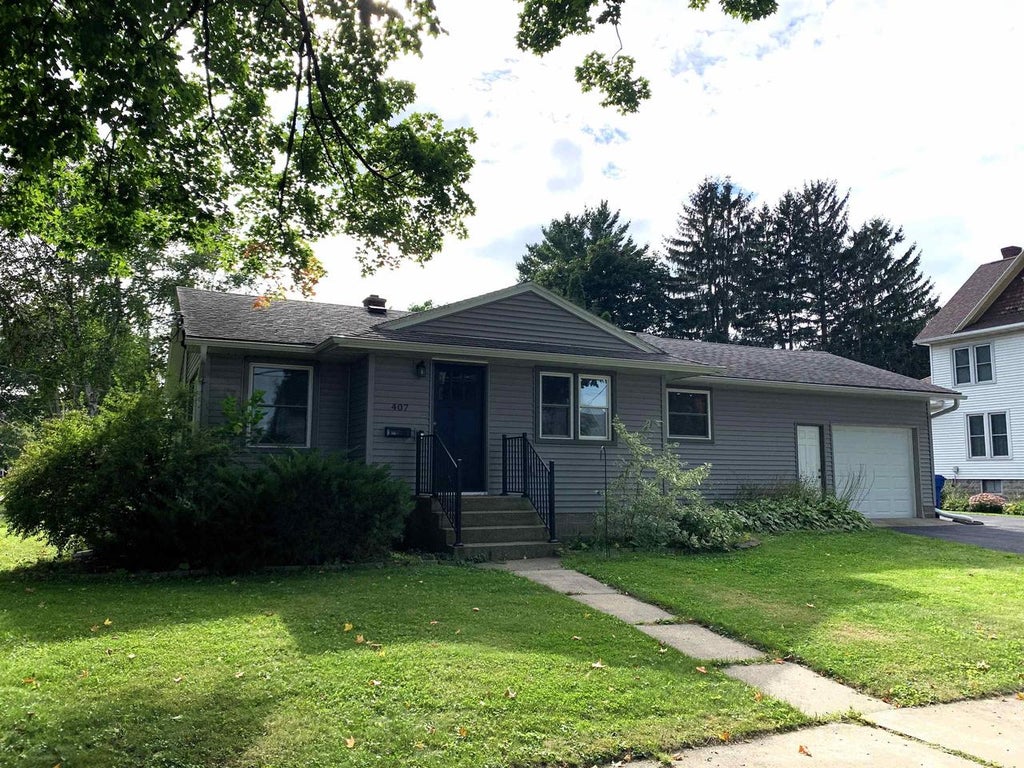 Photo of 407 W Harrison STREET, Columbus, WI 53925 (MLS # 2032501)