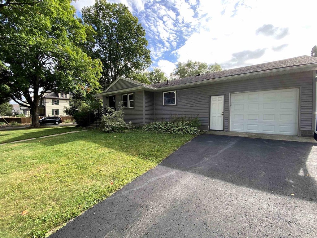 Photo of 407 W Harrison STREET, Columbus, WI 53925 (MLS # 2032501)