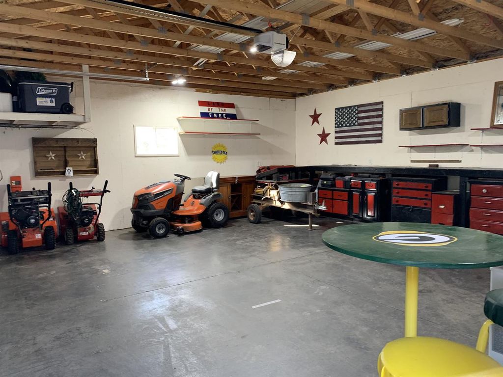 Photo of N8386 County Road D, Wittenberg, WI 54499 (MLS # 22601582)