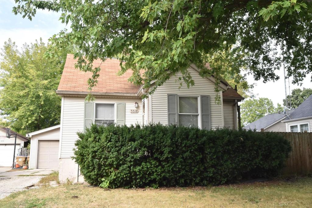 Photo of 5518 40th AVENUE, Kenosha, WI 53144 (MLS # 1941829)