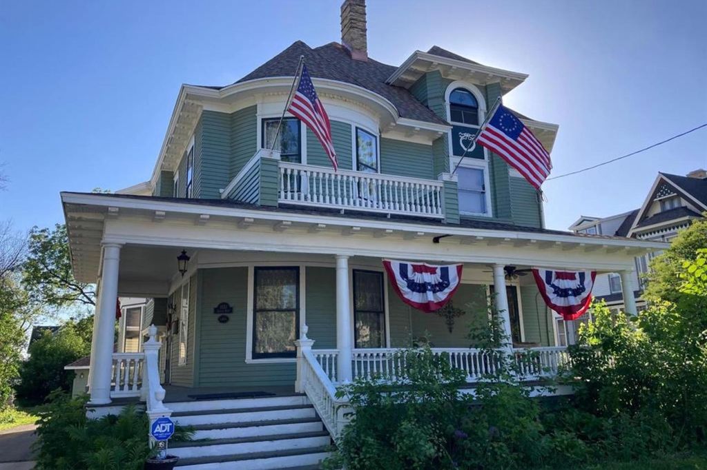 Photo of 1133 Algoma BOULEVARD, Oshkosh, WI 54901 (MLS # 50328311)