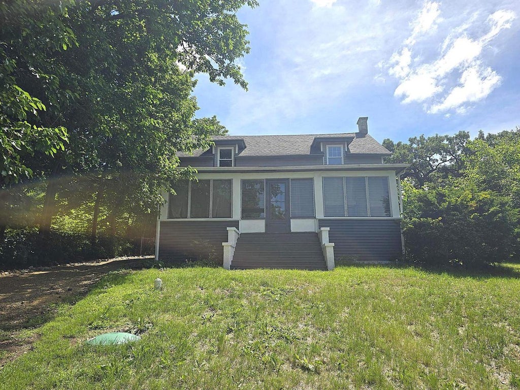 Photo of 2467 S Riverside DRIVE, Beloit, WI 53511 (MLS # 2026460)