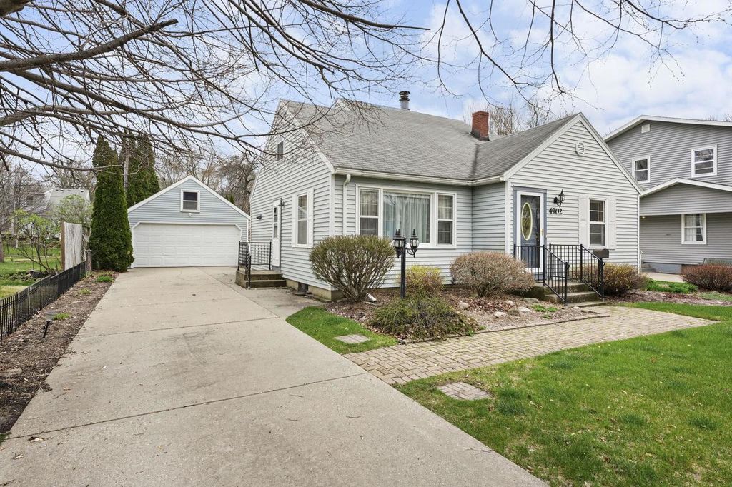 Photo of 4902 Rothman PLACE, Monona, WI 53716 (MLS # 2018646)