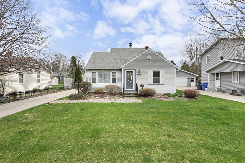 Photo of 4902 Rothman PLACE, Monona, WI 53716 (MLS # 2018646)