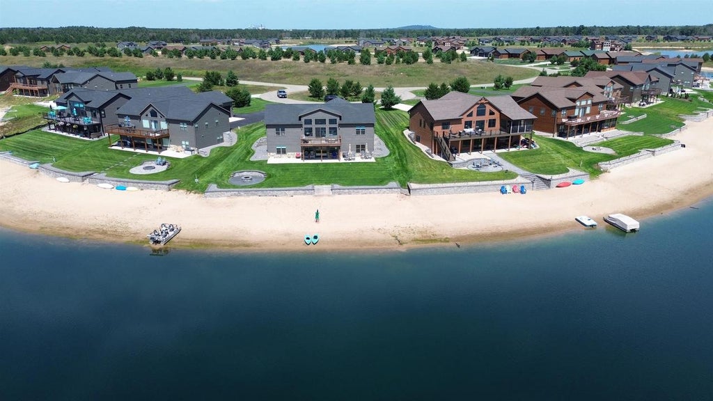 Photo of N8670 Beachtown CIRCLE, New Lisbon, WI 53950 (MLS # 2030964)