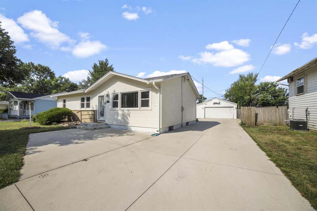 Photo of 2348 Pioneer DRIVE, Beloit, WI 53511 (MLS # 2029866)