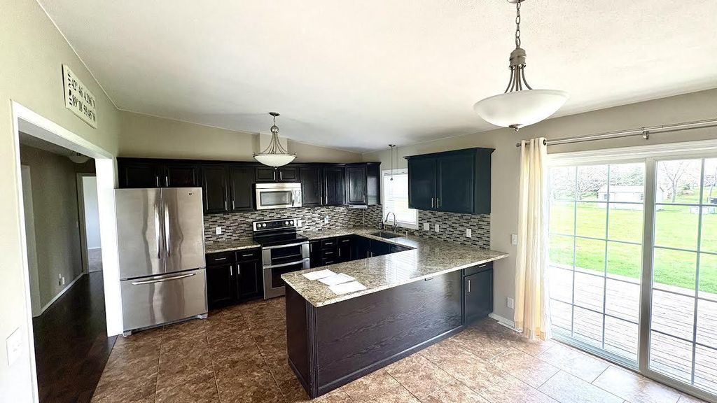 Photo of 6613 N Abey COURT, Evansville, WI 53536 (MLS # 2021055)