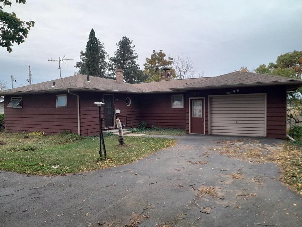 Photo of 1598 County Road B ROAD, Platteville, WI 53818 (MLS # 2011047)
