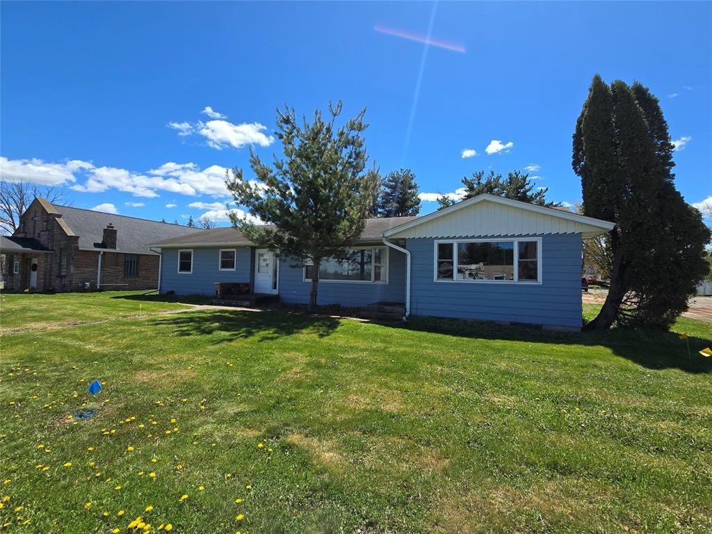 Photo of 1306 E Division AVENUE, Barron, WI 54812 (MLS # 1601022)