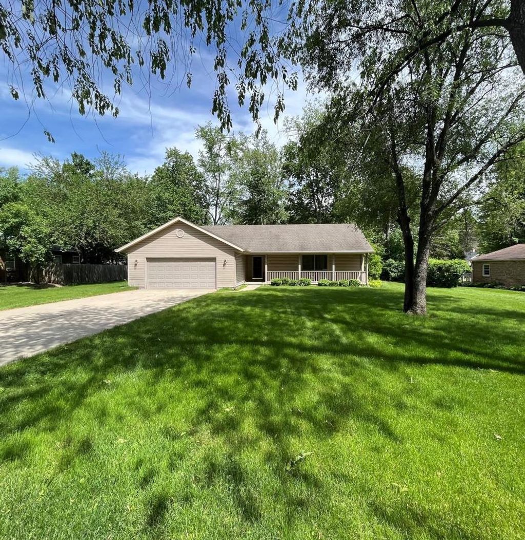 Photo of 5596 Arrowwood STREET, Greendale, WI 53129 (MLS # 1947216)