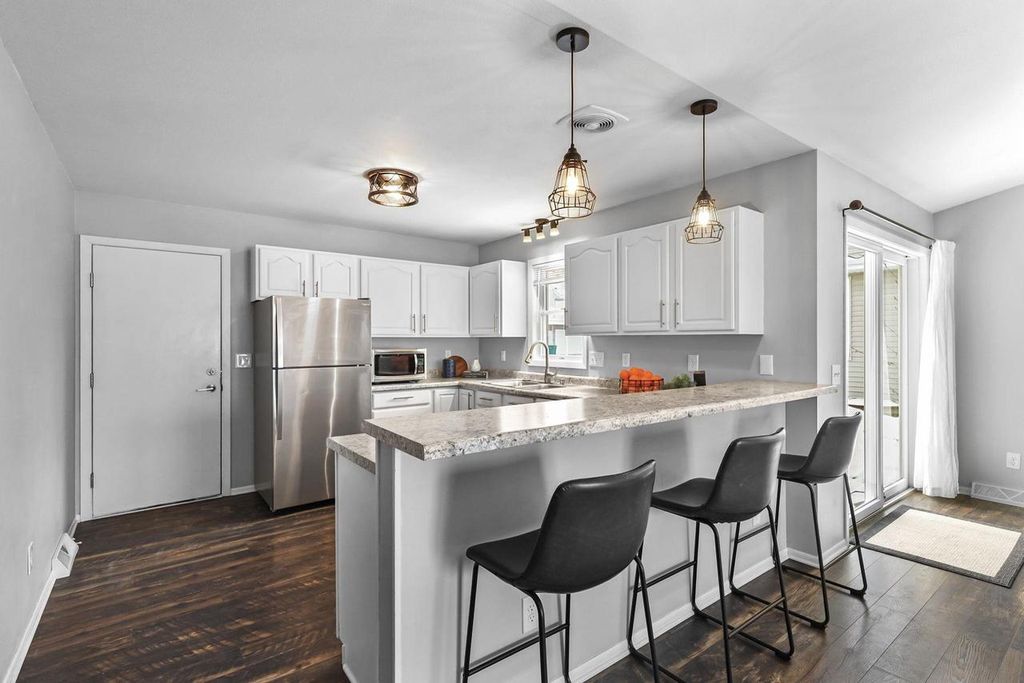 Photo of 3618 Stonebridge DRIVE, Madison, WI 53719 (MLS # 2013587)