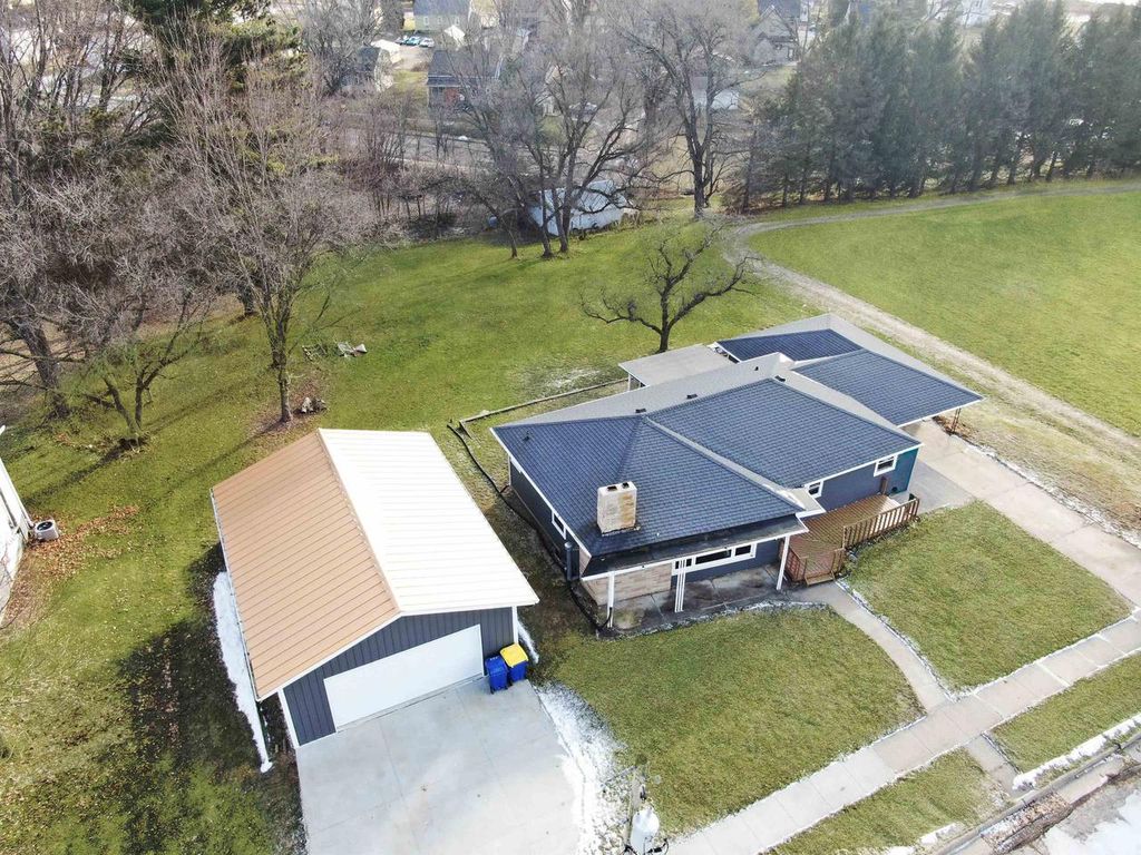 Photo of 520 Vernon AVENUE, Hillsboro, WI 54634 (MLS # 2014963)