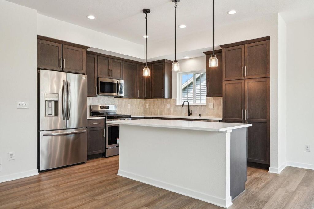 Photo of N174W20624 Laurel Springs CIRCLE, Jackson, WI 53037 (MLS # 1937055)