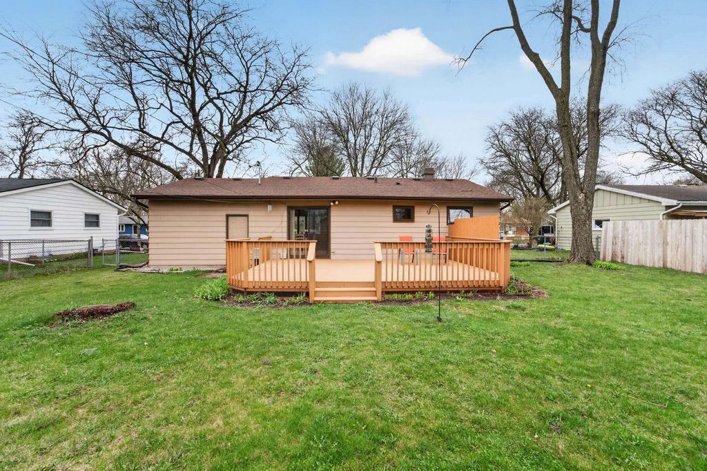 Photo of 5909 Meadowood DRIVE, Madison, WI 53711 (MLS # 2020638)