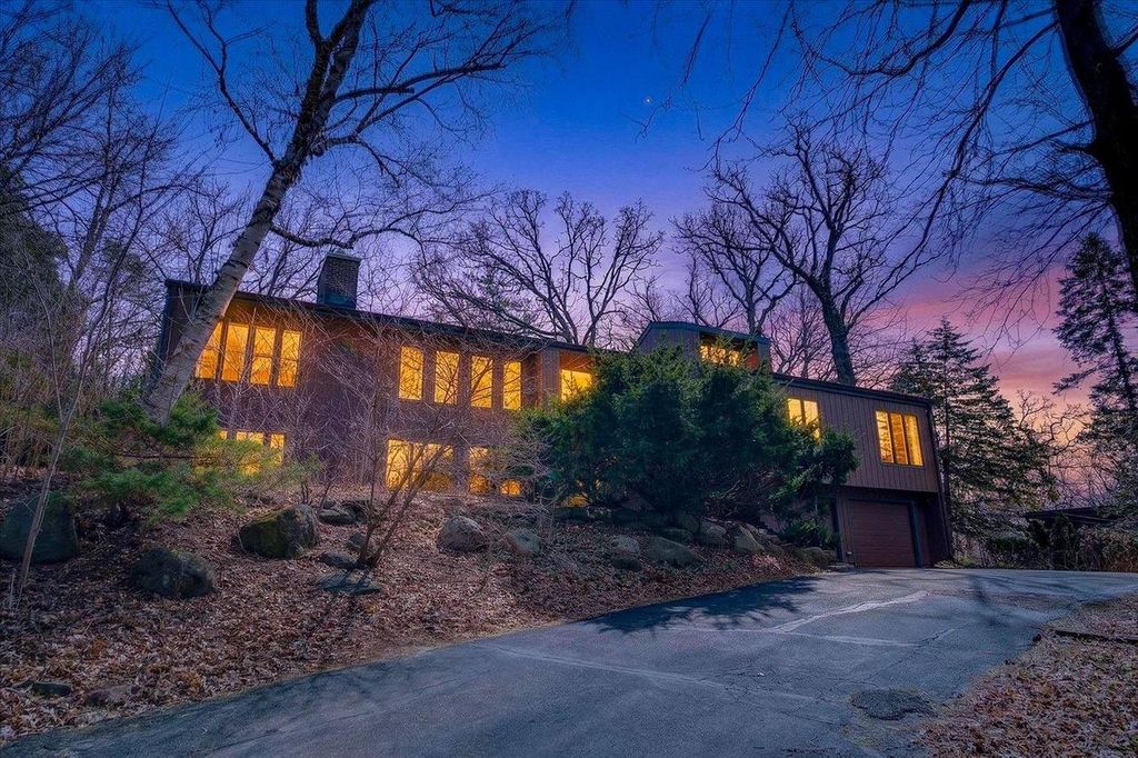 Photo of 5117 Lake Mendota DRIVE, Madison, WI 53705 (MLS # 2018771)