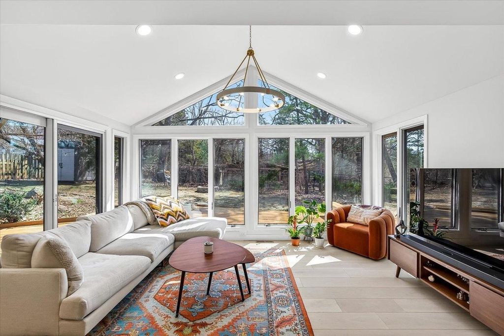 Photo of 5117 Lake Mendota DRIVE, Madison, WI 53705 (MLS # 2018771)
