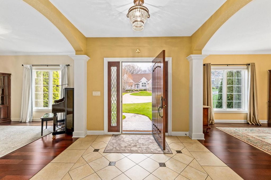Photo of 5925 S Conservancy DRIVE, New Berlin, WI 53151 (MLS # 1958945)