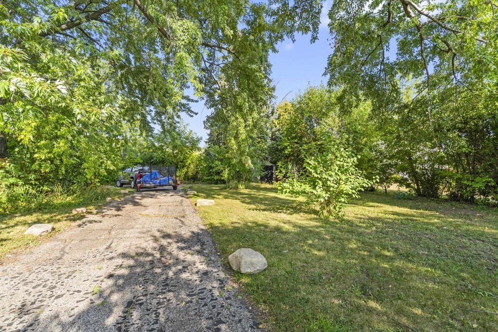 Photo of 1219 Witzel AVENUE, Oshkosh, WI 54902 (MLS # 50331526)