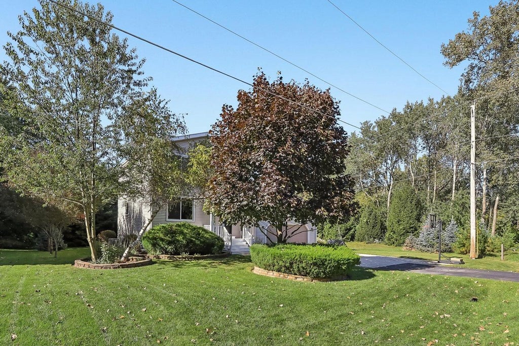 Photo of 11262 3rd AVENUE, Pleasant Prairie, WI 53158 (MLS # 1984027)
