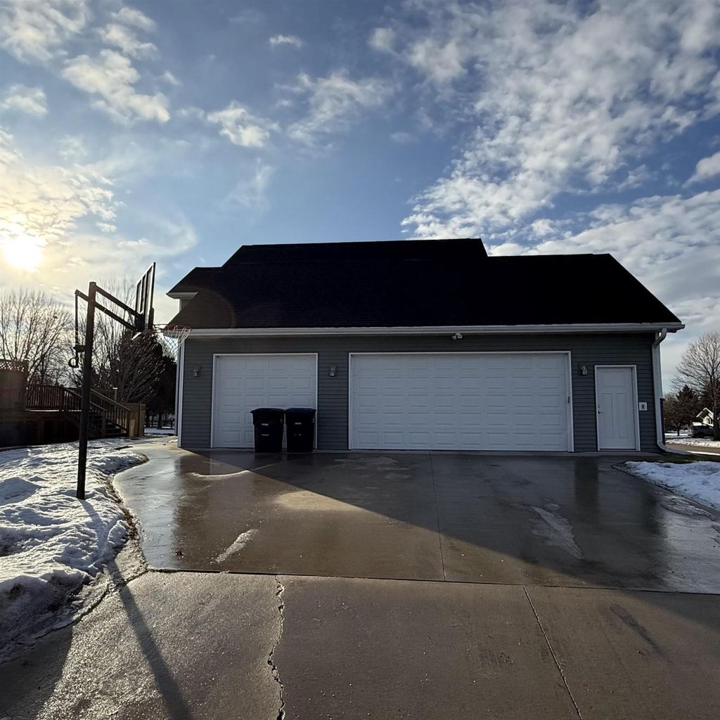 Photo of 1410 S Prospect STREET, Shawano, WI 54166 (MLS # 50319939)