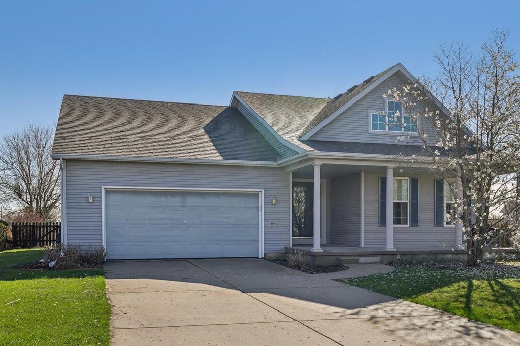 Photo of 609 Willow Brook TRAIL, Sun Prairie, WI 53590 (MLS # 2020092)