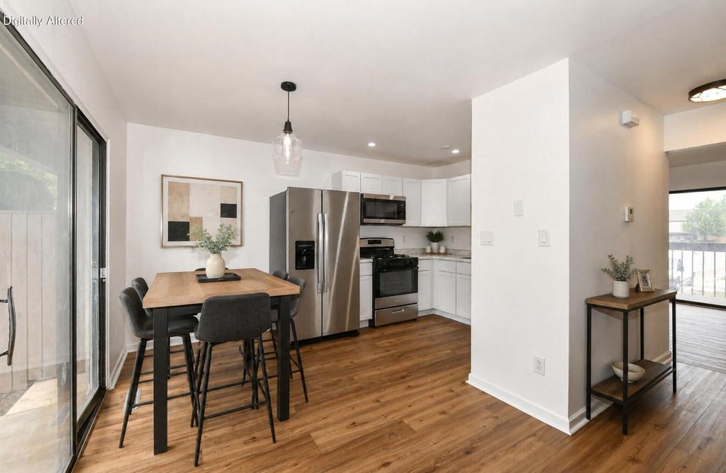 Photo of 1631 W Edgerton AVENUE #L, Milwaukee, WI 53221 (MLS # 1974919)