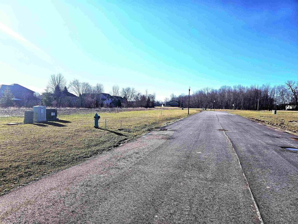 Photo of 2246 E Nana LANE, Appleton, WI 54915 (MLS # 50324454)