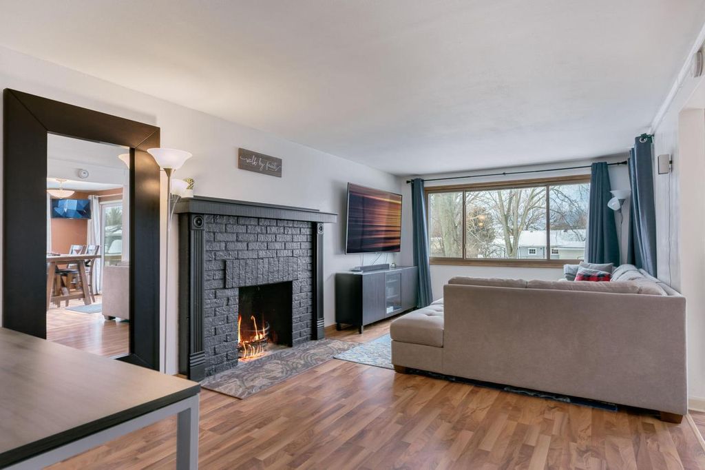 Photo of 1307 Scott DRIVE, Mount Pleasant, WI 53406 (MLS # 1950007)