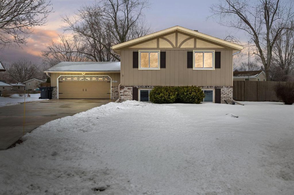 Photo of 1307 Scott DRIVE, Mount Pleasant, WI 53406 (MLS # 1950007)