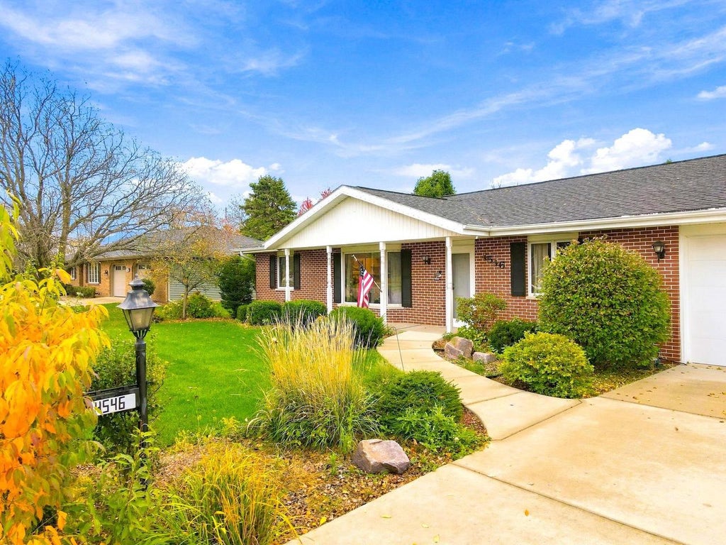 Photo of 4546 Hearthridge DRIVE, Janesville, WI 53546 (MLS # 2035667)