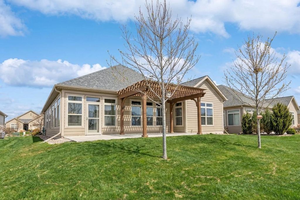 Photo of 210 N Bedford ROAD, Green Bay, WI 54311 (MLS # 50320084)