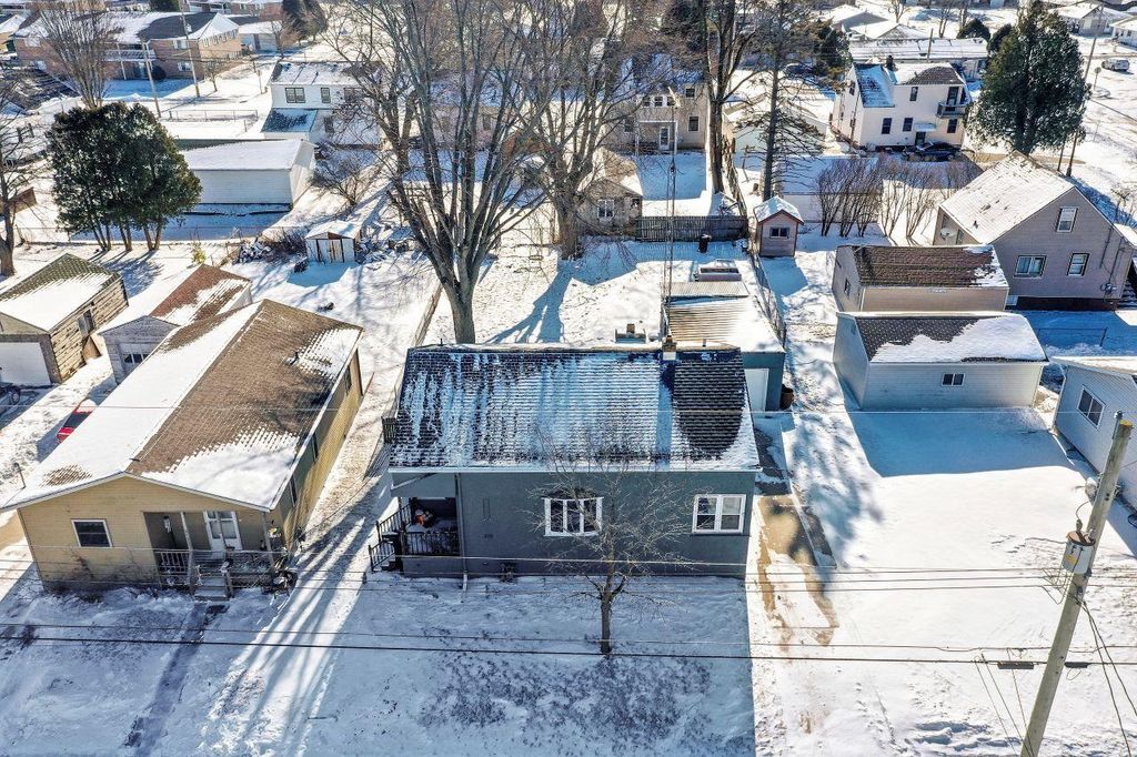 Photo of 2735 11th STREET, Two Rivers, WI 54241 (MLS # 50320218)