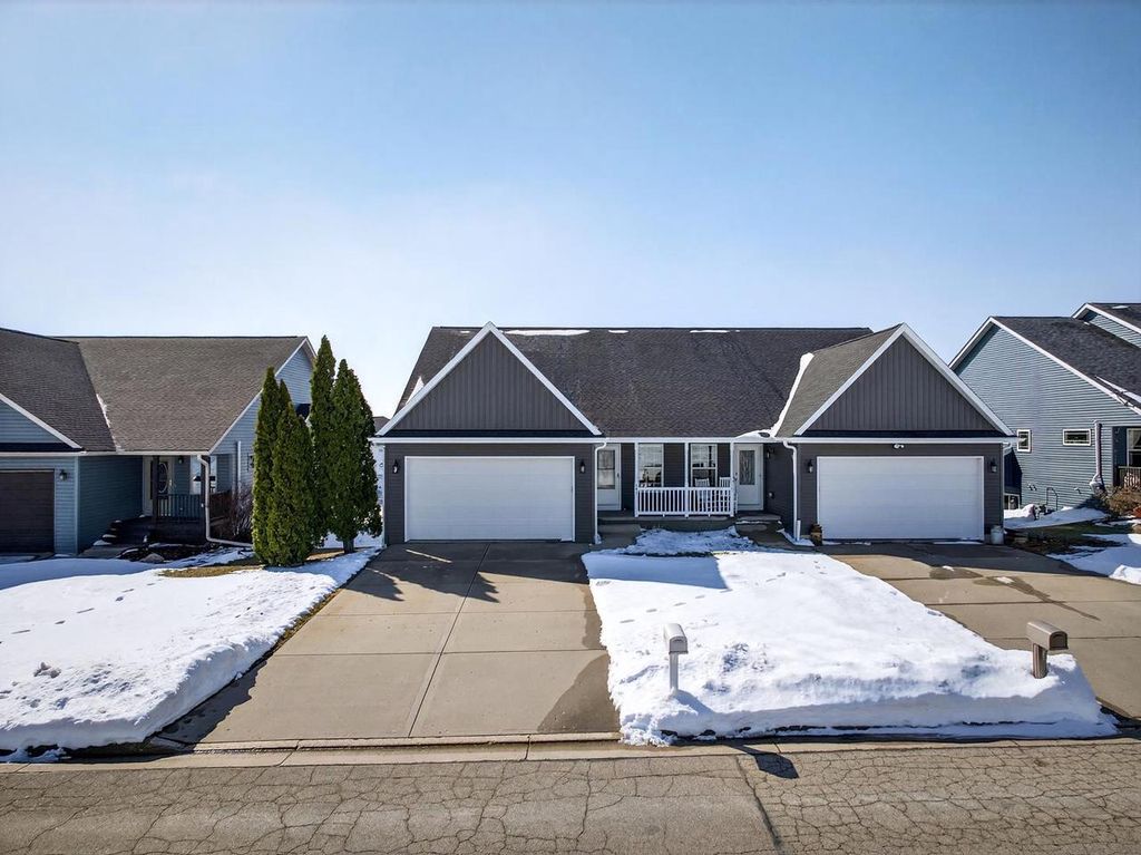 Photo of 645 Garfield AVENUE #1, Evansville, WI 53536 (MLS # 2018959)