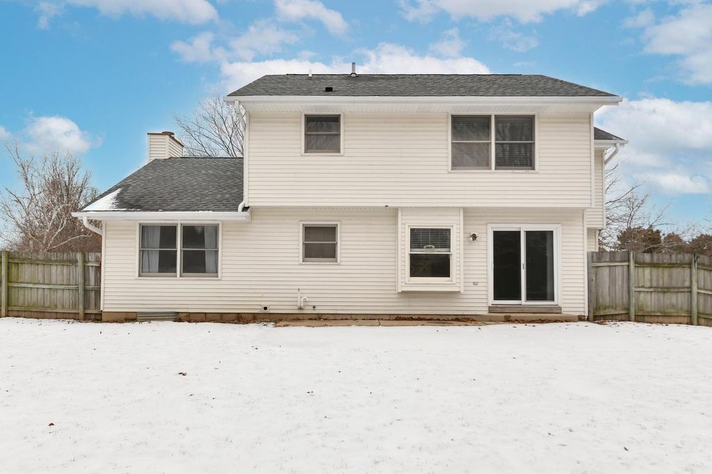 Photo of 10600 S Shepard AVENUE, Oak Creek, WI 53154 (MLS # 1946763)